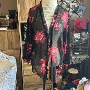 MPH Collection Black & Red Floral Sheer Tie Blouse / Jacket - 2X